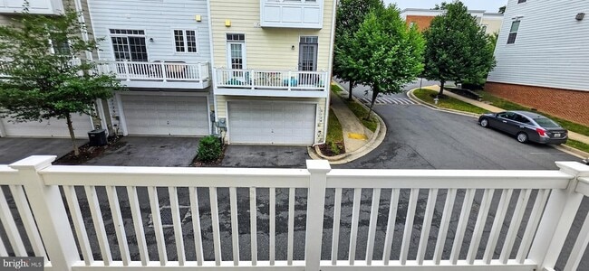 Building Photo - 11601 Leesborough Cir