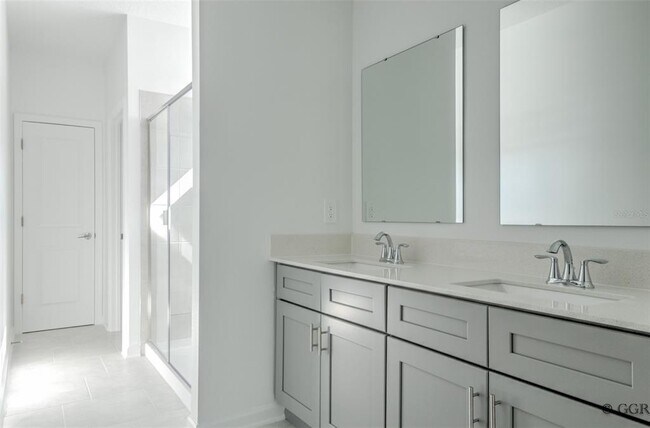 Building Photo - 3193 Country Side Dr