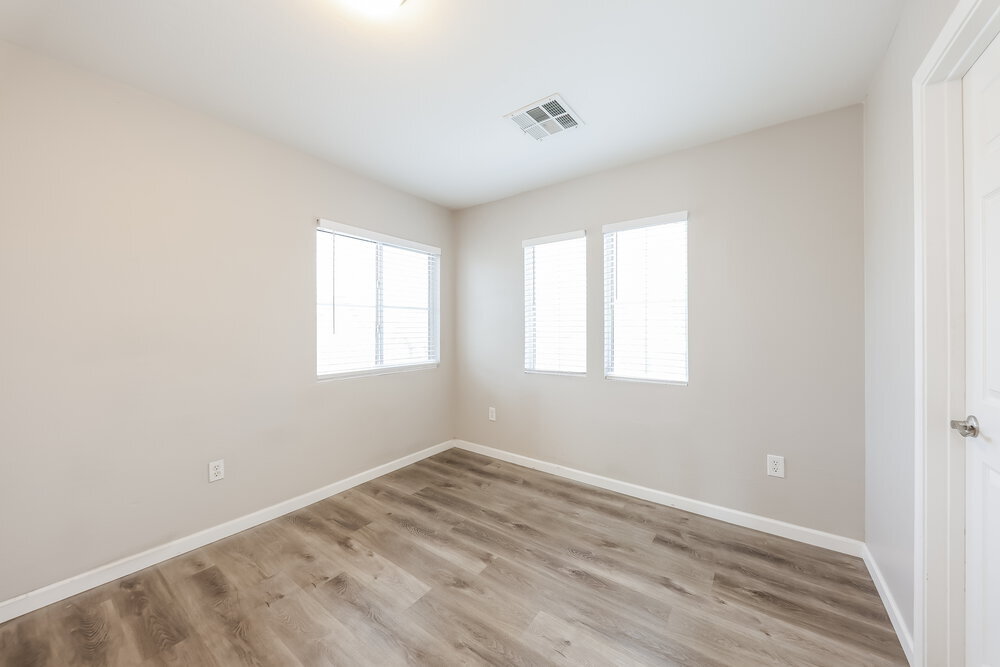 Building Photo - 34929 N 30th Dr