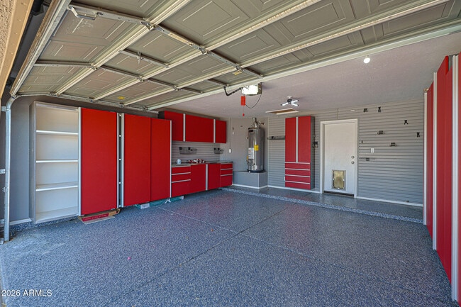 Building Photo - 8747 W Adam Ave