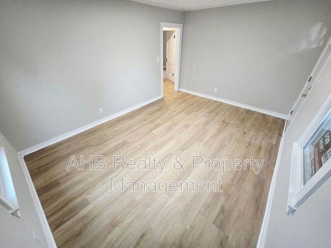 Building Photo - 1214 Franklin St