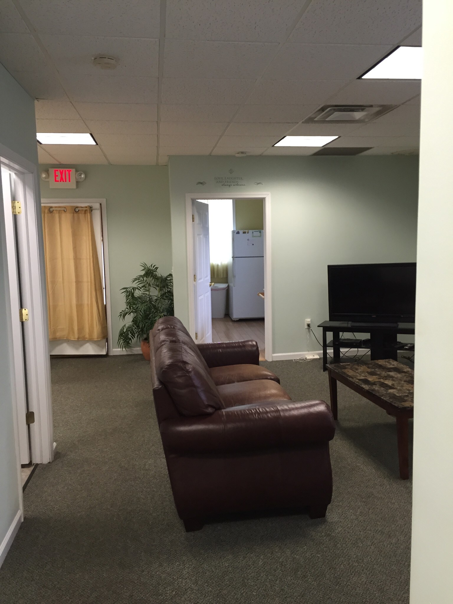 Common room - 1440 N Washington Ave