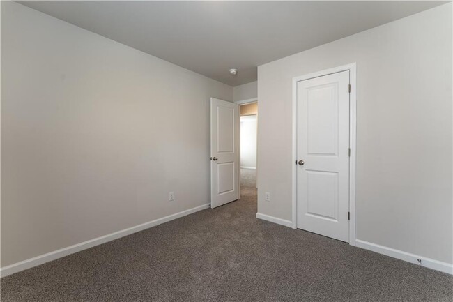 Building Photo - 4105 Oakwood Ter Ct