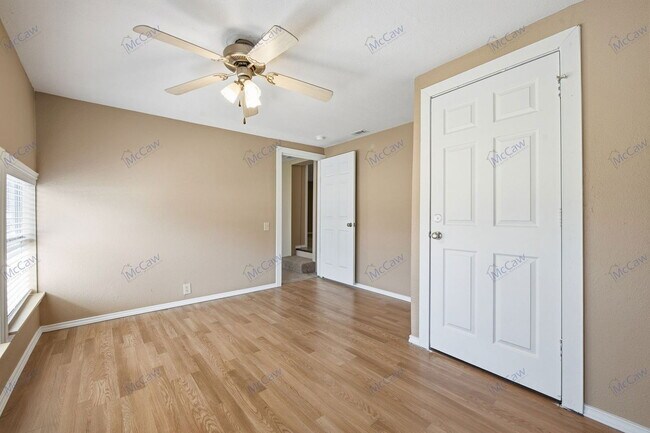 Building Photo - 1309 Oakridge Rd