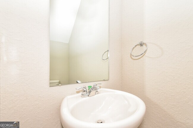 Building Photo - 301 Augusta Woods Dr