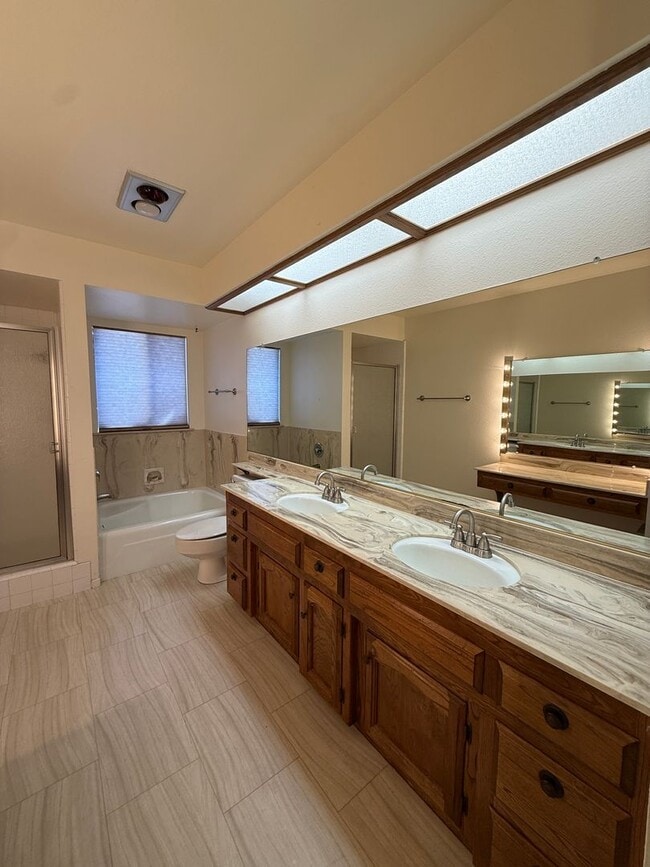 Building Photo - Beautiful Two Story Orcutt Town Home in the Gated Development of Creekridge Villas