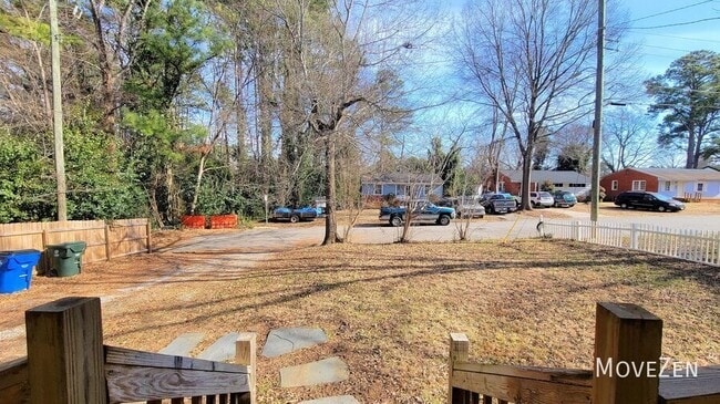 Building Photo - 1217 Brighton Rd