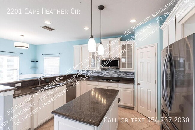 Building Photo - 2201 Cape Heather Cir
