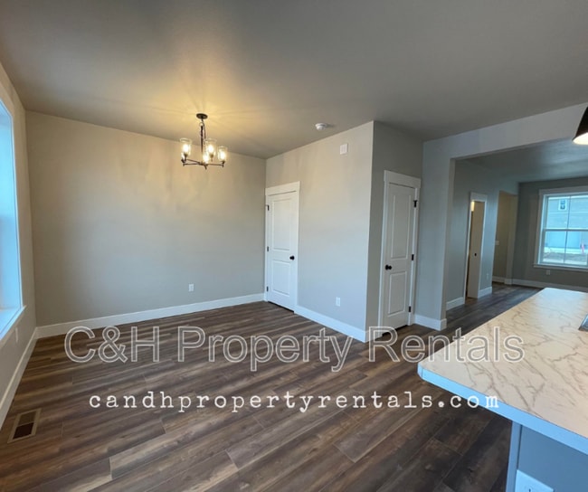Building Photo - 6077 Northstead Ave
