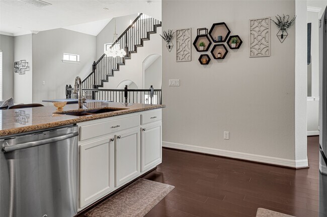 Building Photo - 2815 King's Retreat Cir