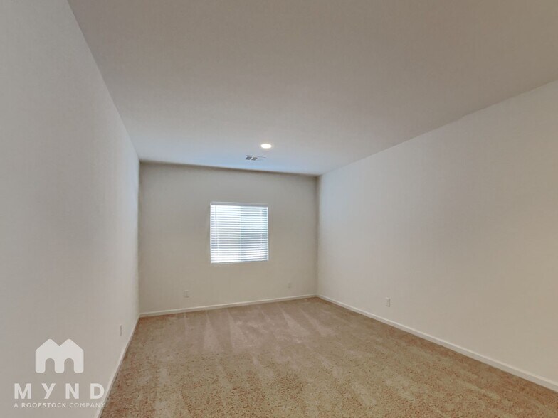 Building Photo - 14320 Loyola Dr