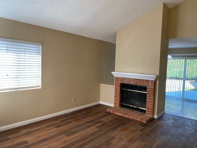 Building Photo - 2343 Lake Forest St