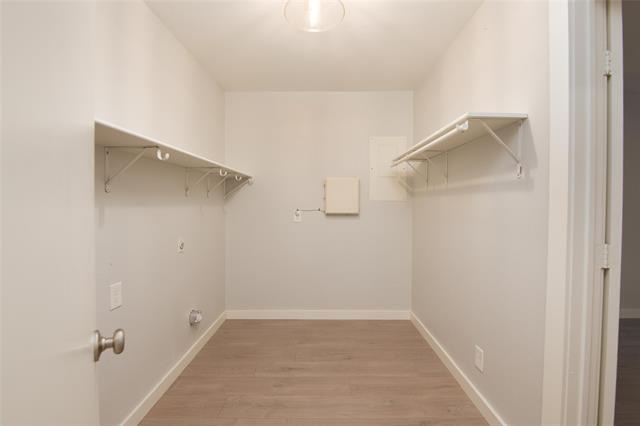 Building Photo - 1717 Meadow Oak Dr