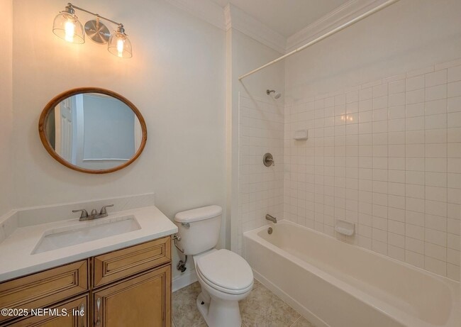 Building Photo - 411 3rd St N
