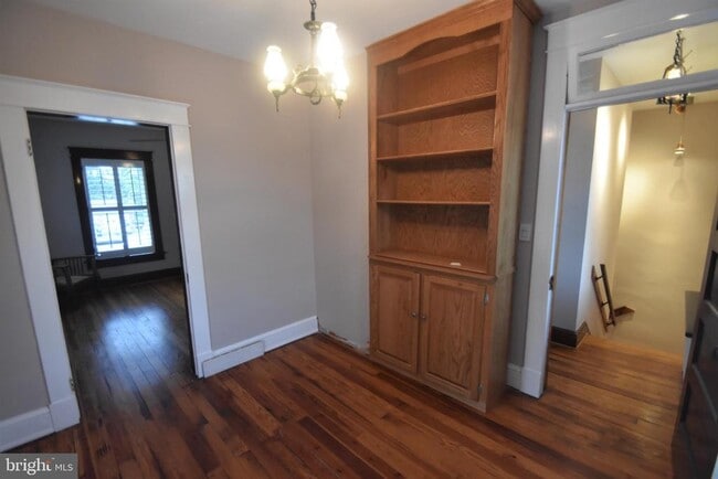 Building Photo - 5619 Jefferson Pike