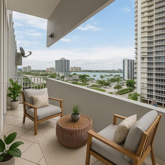 Building Photo - 7545 E Treasure Dr