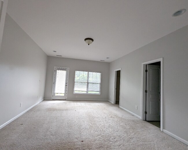 Building Photo - 153 Braeside Ct