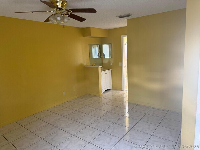 Building Photo - 2511 NW 56th Ave