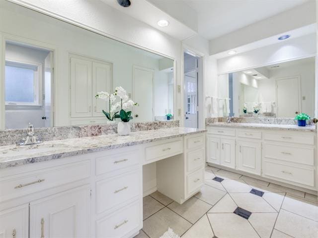 Building Photo - 6608 Robin Willow Ct
