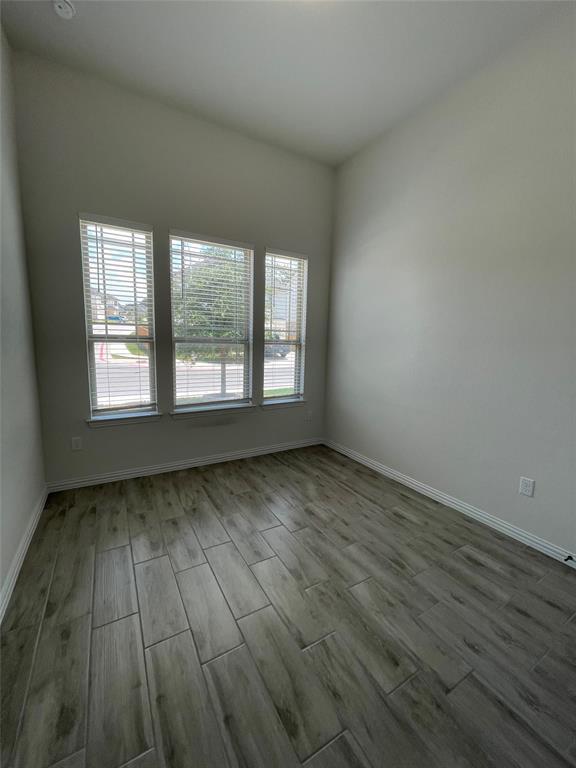 Building Photo - 12906 Stanford Dr