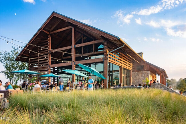 Building Photo - 353 Wash Holw Dr