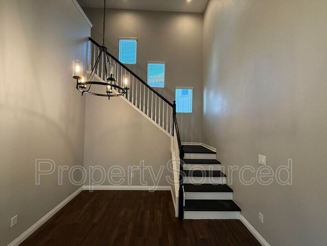 Building Photo - 16615 English Country Trail