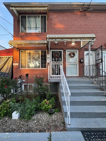 Primary Photo - 795 Linwood St