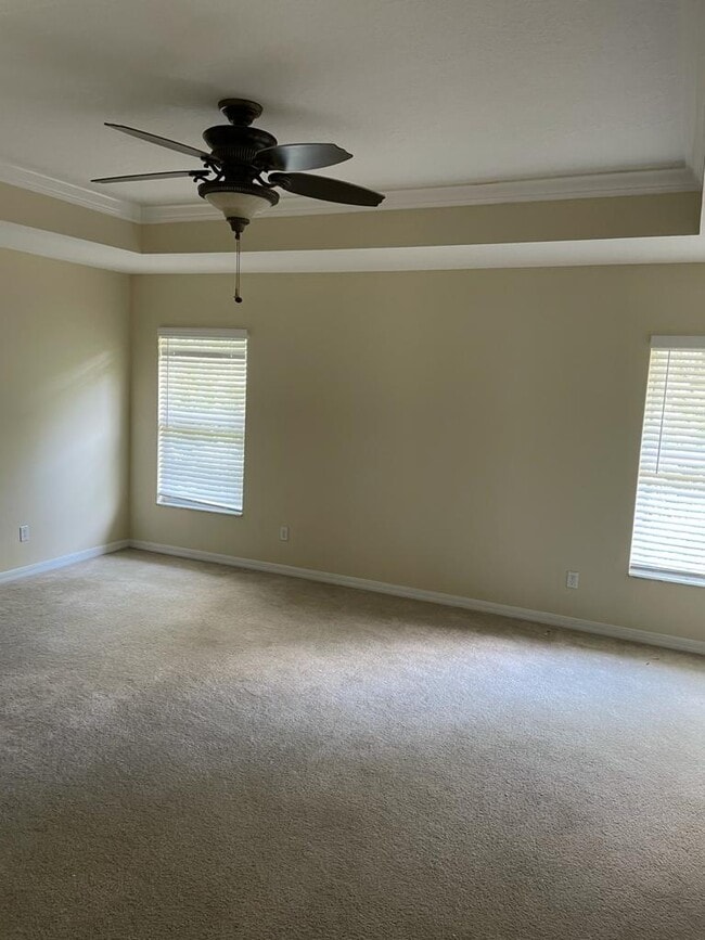 Building Photo - 3640 Pine Knot Dr