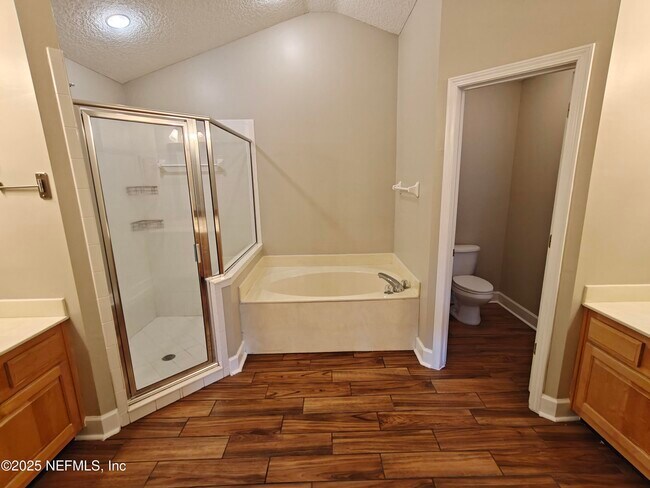 Building Photo - 1505 Majestic View Ln