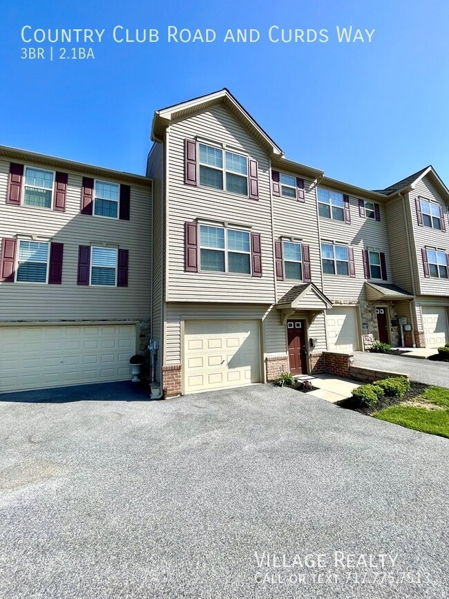 Building Photo - 721 Country Club Rd