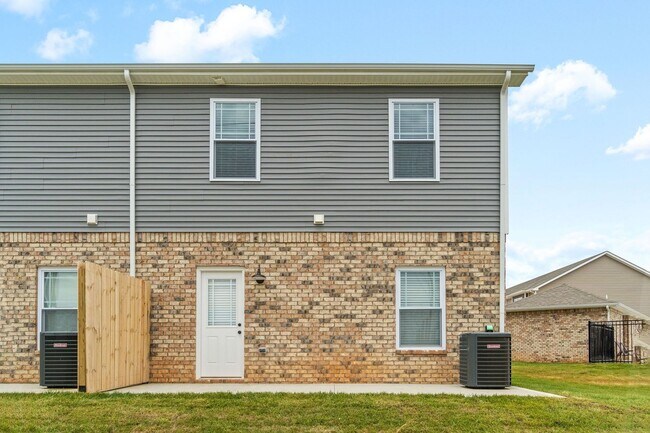 Building Photo - 338 Fallow Cir