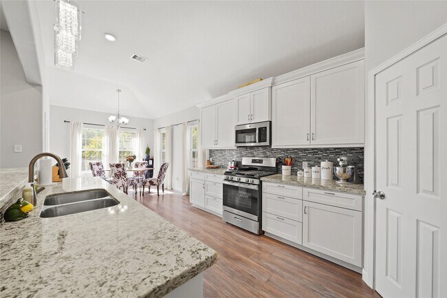 Building Photo - 5602 Belmark St