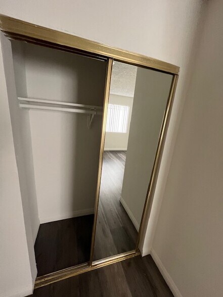 Building Photo - 2839 Francis Ave