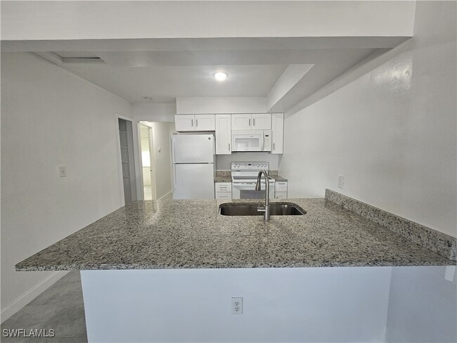 Building Photo - 18540 Miami Blvd