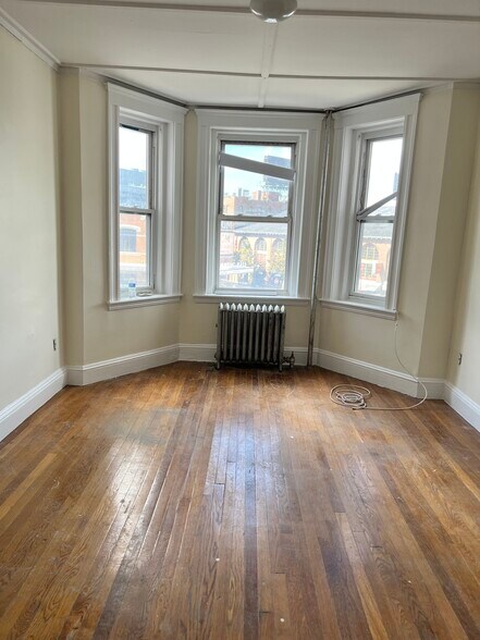 Building Photo - 1177 Boylston St