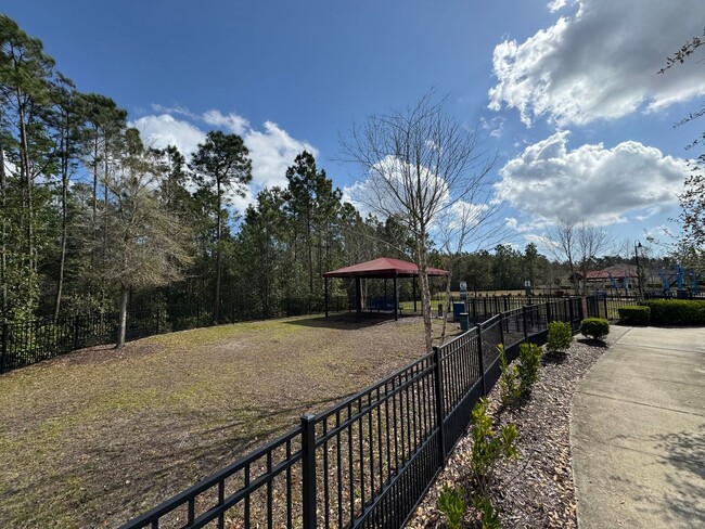 Building Photo - Serene Cul De Sac Home with Gorgeous Views!