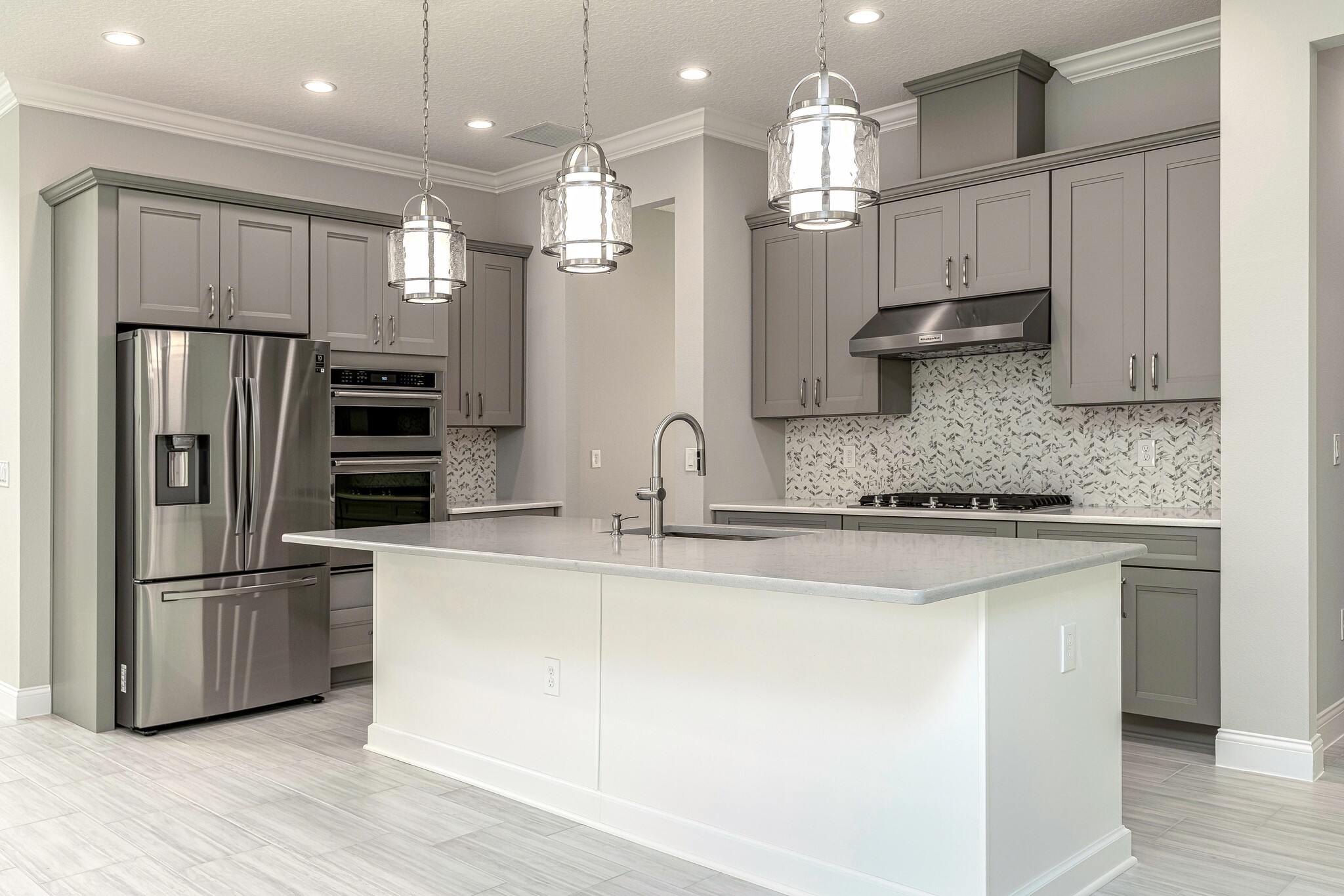 Kitchen with Upgraded Appliances - 10146 Royal Island Ct