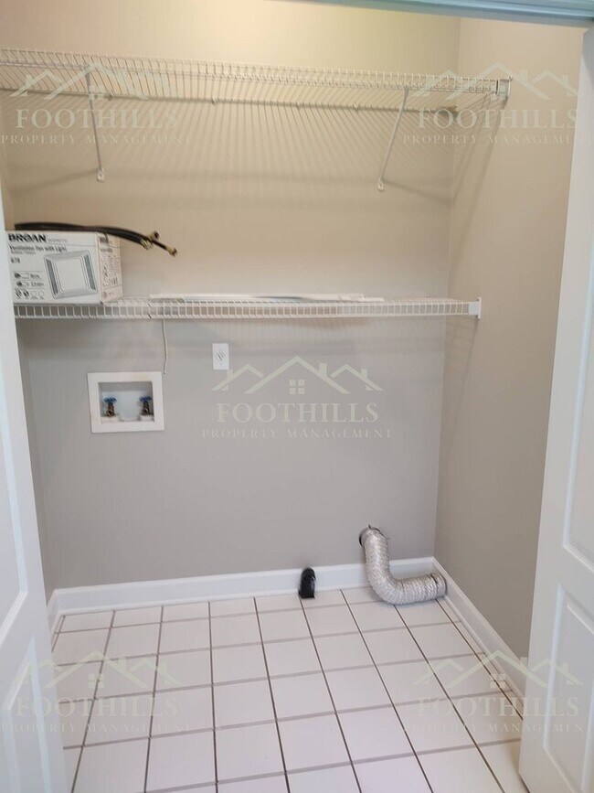 Building Photo - 901 Autumn Oaks