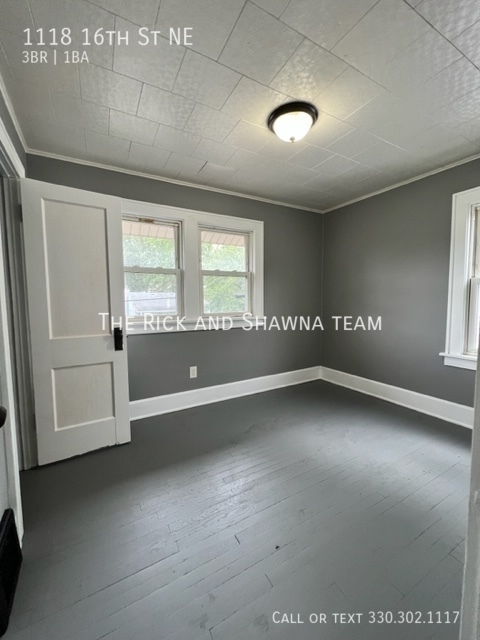 Building Photo - Three bedroom house for rent - Canton OH