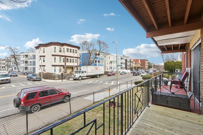 Building Photo - 480 Norfolk St