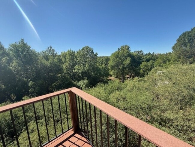 Building Photo - 2 Bed 2 Bath in the wonderful Community of...