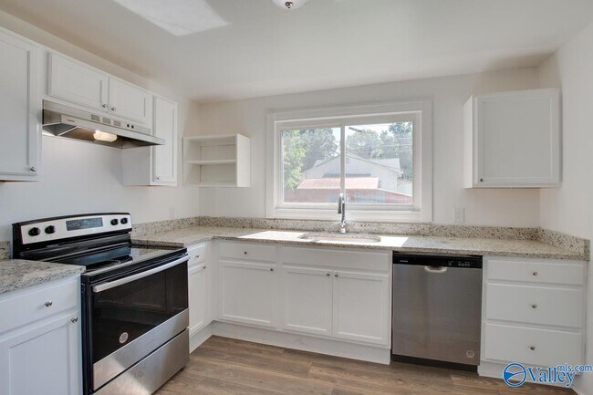 Building Photo - 3507 Dubose St SW
