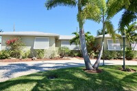 Building Photo - 1314 Barrington Dr