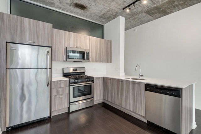 Building Photo - 1345 S Wabash Ave