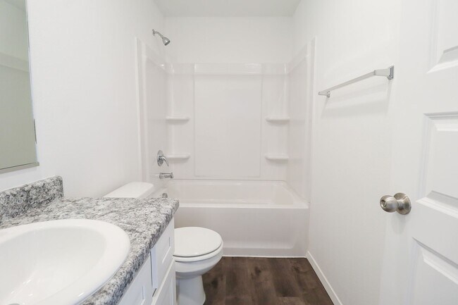 Building Photo - New Build 3 Bedroom 2 Bath available 6/1 in Robninson Ranch!