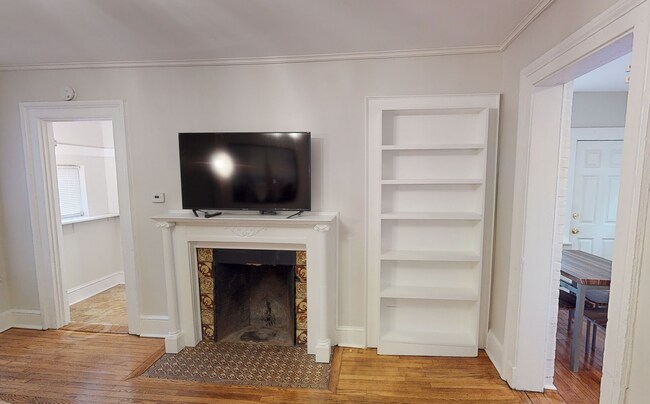 Building Photo - Stylish 2BD 1BA Across from Wooster Sq Park!