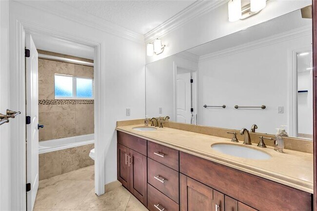 Building Photo - 6300 SW 190th Ave