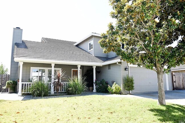 Building Photo - COMING SOON!! Foxboro neighborhood & Travis Unified School District! This beauty is a 3bed / 3 ba...