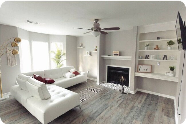 Building Photo - 33B Battery Walk Ct