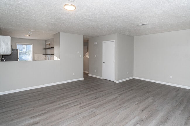 Building Photo - 5717 Aftonshire Dr
